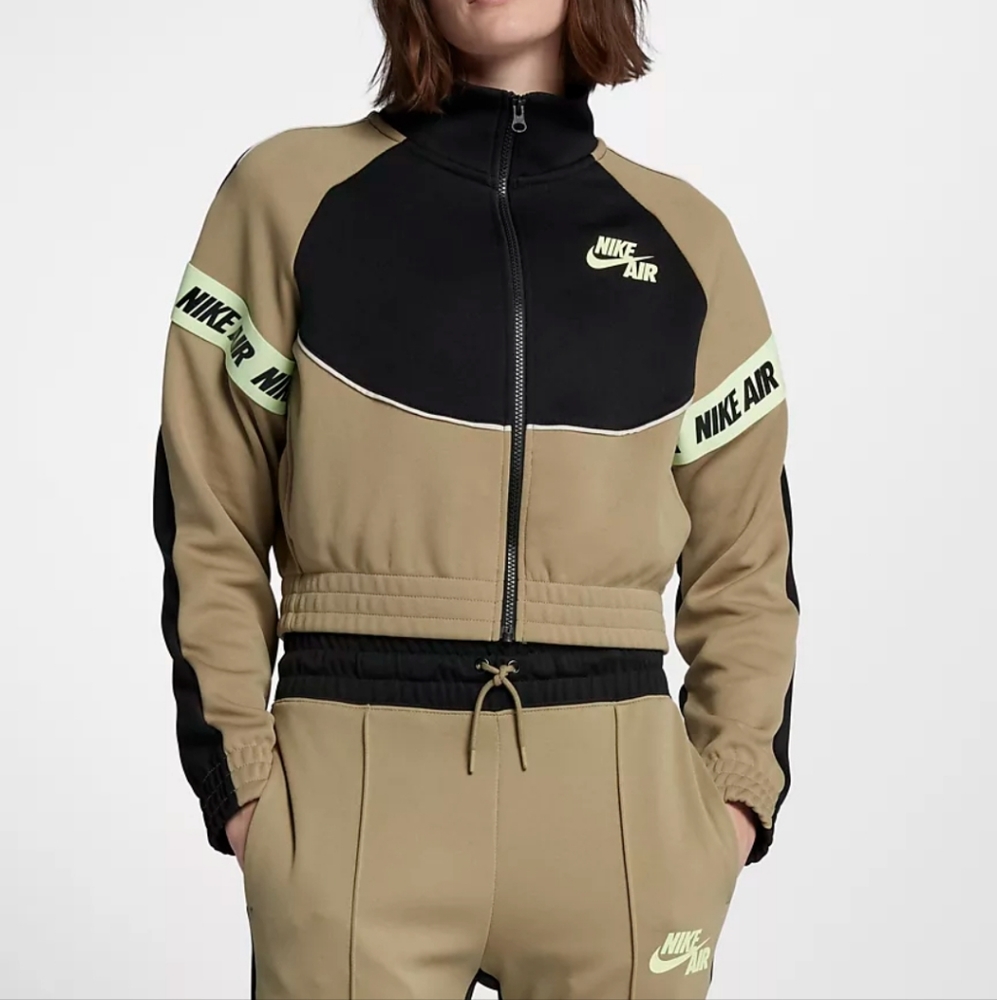 Nike Jacket Medium - image 3